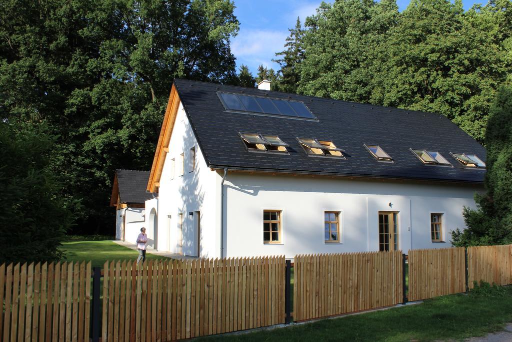 Hotel Penzion Fořtovna Castrov Esterno foto